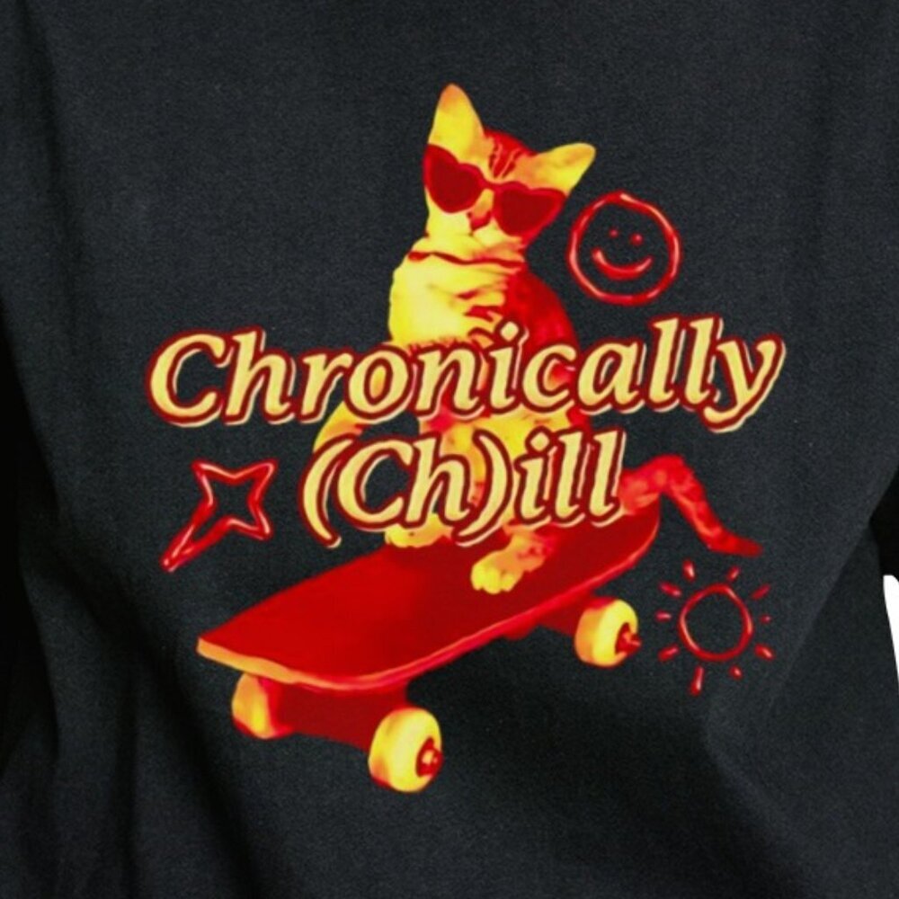 Cat Chronically Chill Funny Cat Lover Graphic T-Shirt Casual Streetwear Fan Gift - Picture 2 of 5
